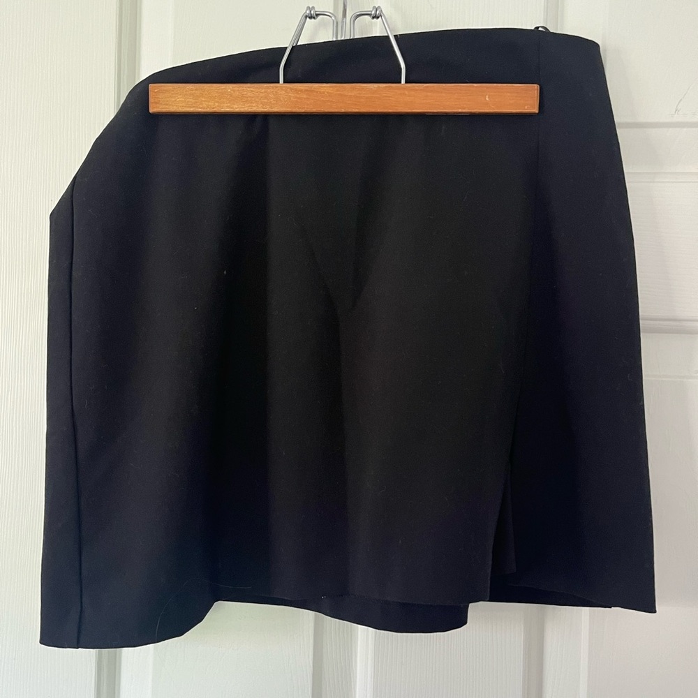 Aritzia Sunday best tatiana skirt